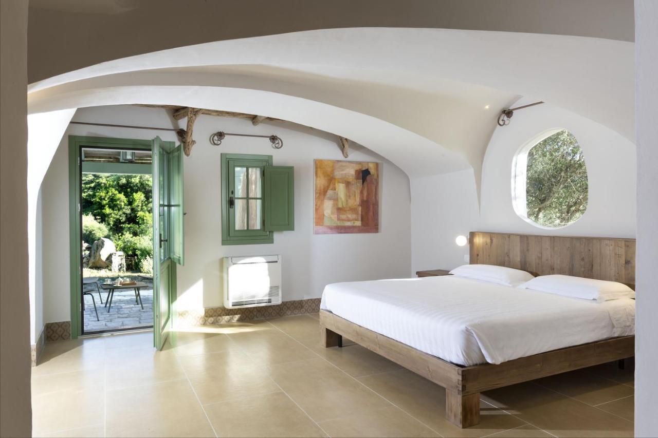 Gallicantu Stazzo Retreat Luogosanto Kültér fotó